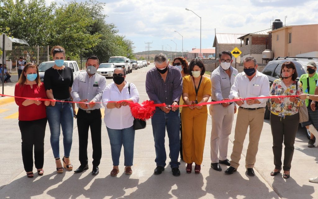 BENEFICIA GOBIERNO MUNICIPAL DE CUAUHTÉMOC AL CECYT 8 CON PAVIMENTACIÓN DE CALLE DE ACCESO