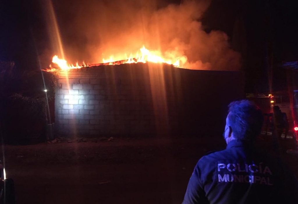 Incendian vivienda en la colonia Emiliano Zapata