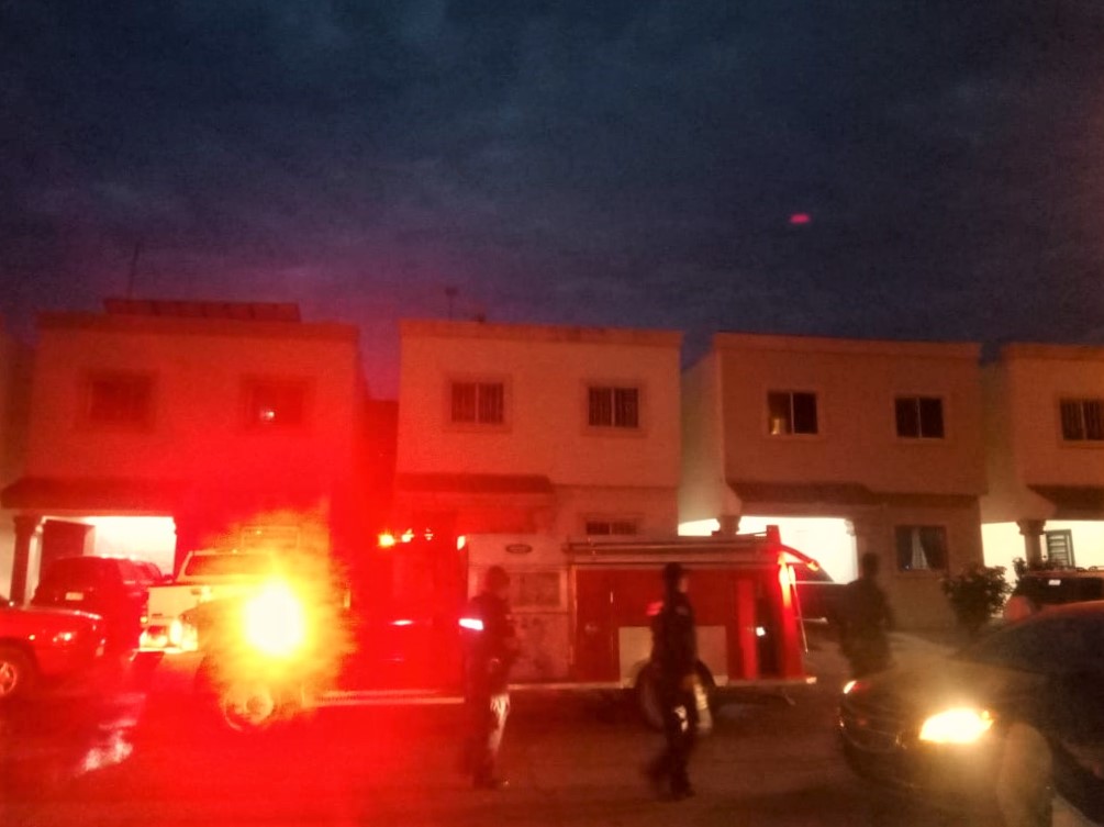 Reportan incendio en vivienda del fraccionamiento Los Frailes