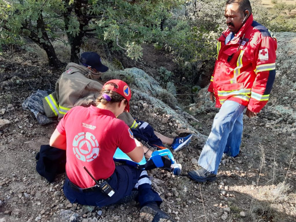 Rescatan hombre en el cerro del Chiquigüite