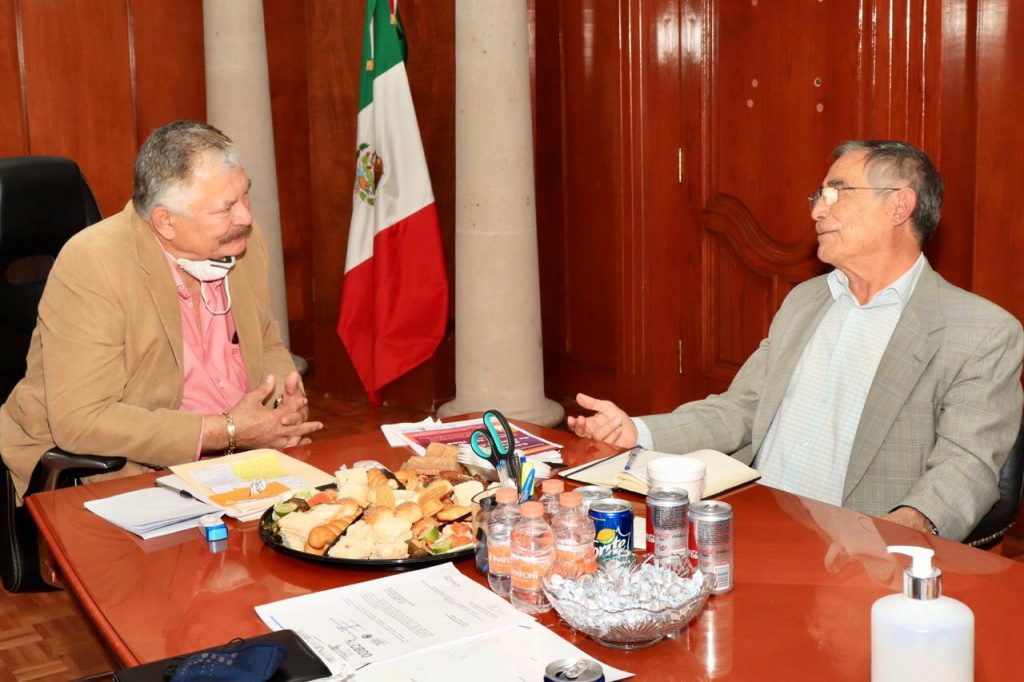 SOSTIENE ALCALDE ROMEO MORALES REUNIÓN DE TRABAJO CON SECRETARIO DE DESARROLLO MUNICIPAL