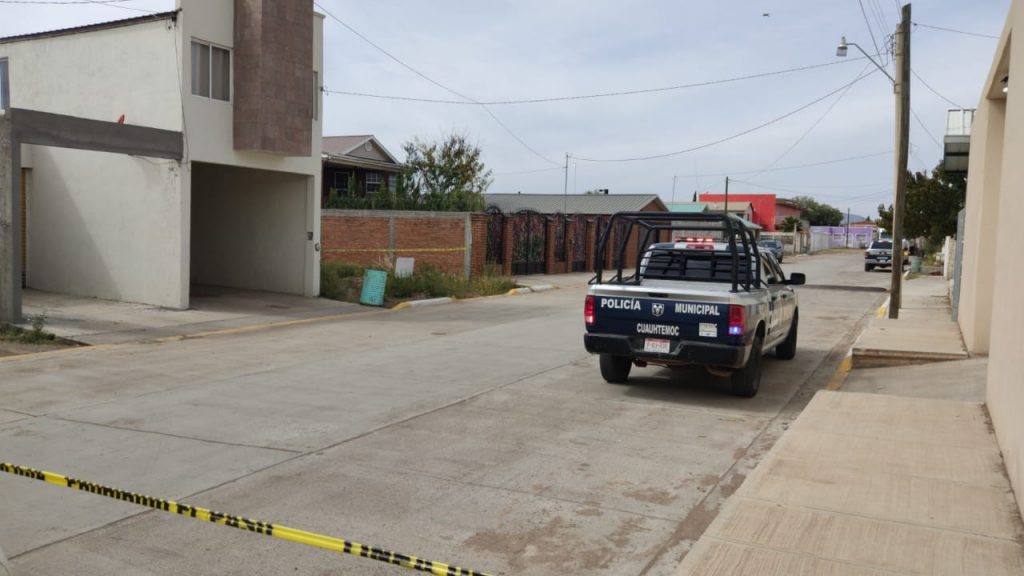 Localizan hombre sin vida en lote baldío en la Aplicación del Barrio Lerdo