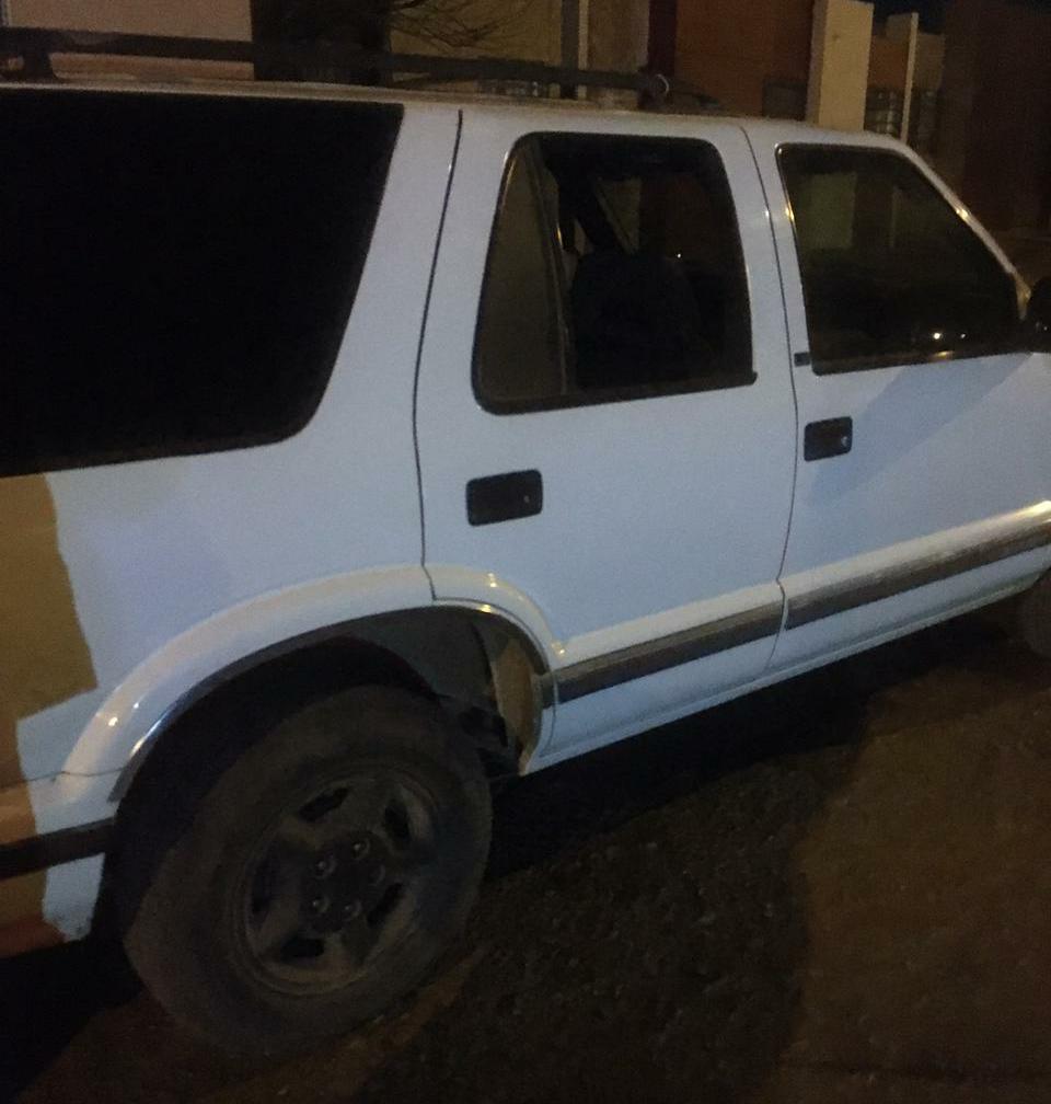 Niño de 12 años rompe cristales de camioneta en La Ciudadela