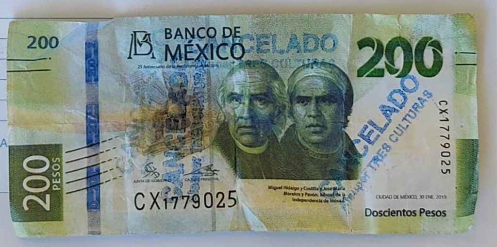 Mujer intenta pagar mercancía con billete falso en Alsuper Tres Culturas