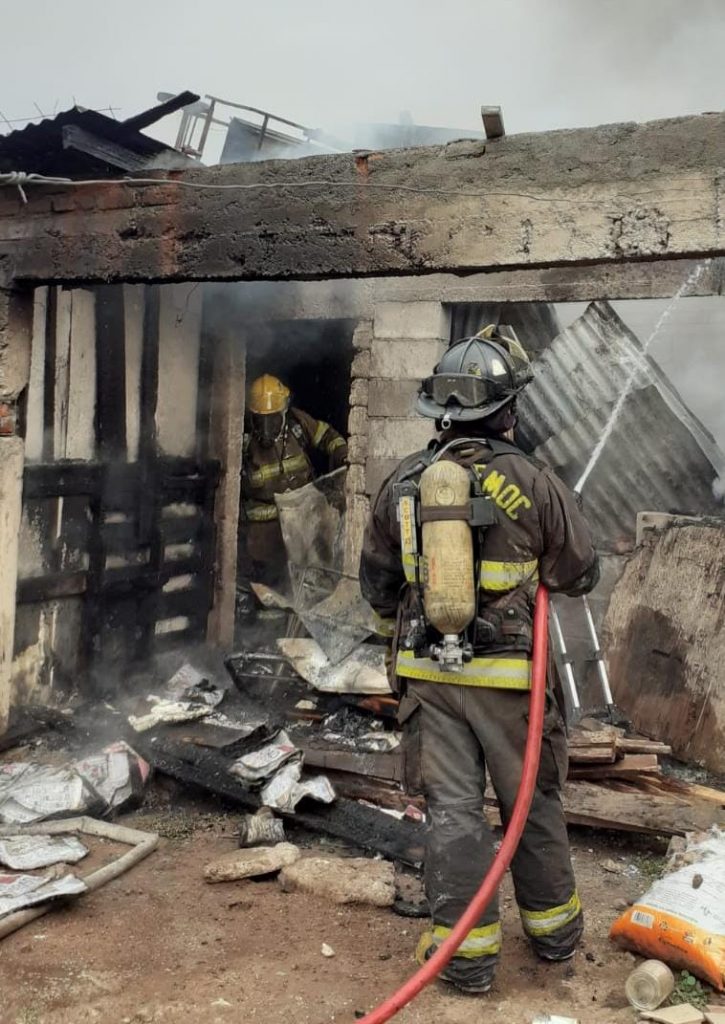 Un hombre resultó con quemaduras en diferentes partes del cuerpo tras incendiarse su vivienda