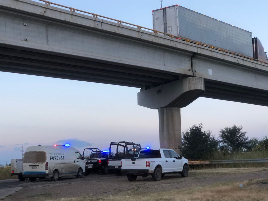 Encuentran hombre sin vida debajo del puente inútil