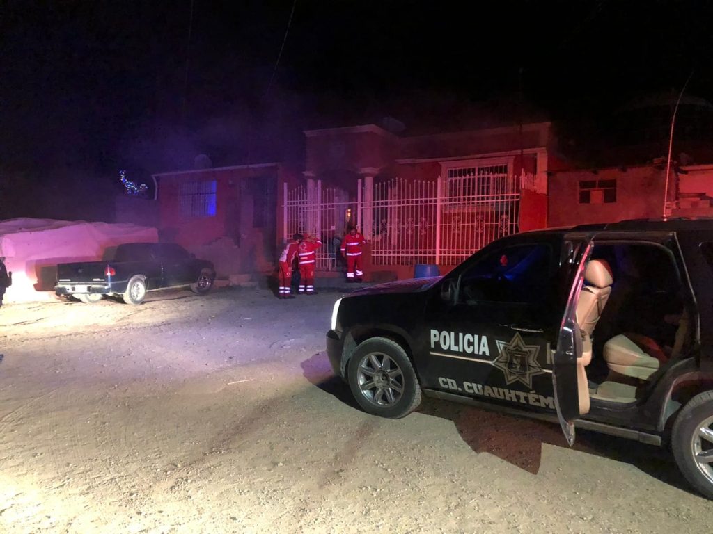 Mujer resulta intoxicada tras incendiarse su vivienda en Anáhuac