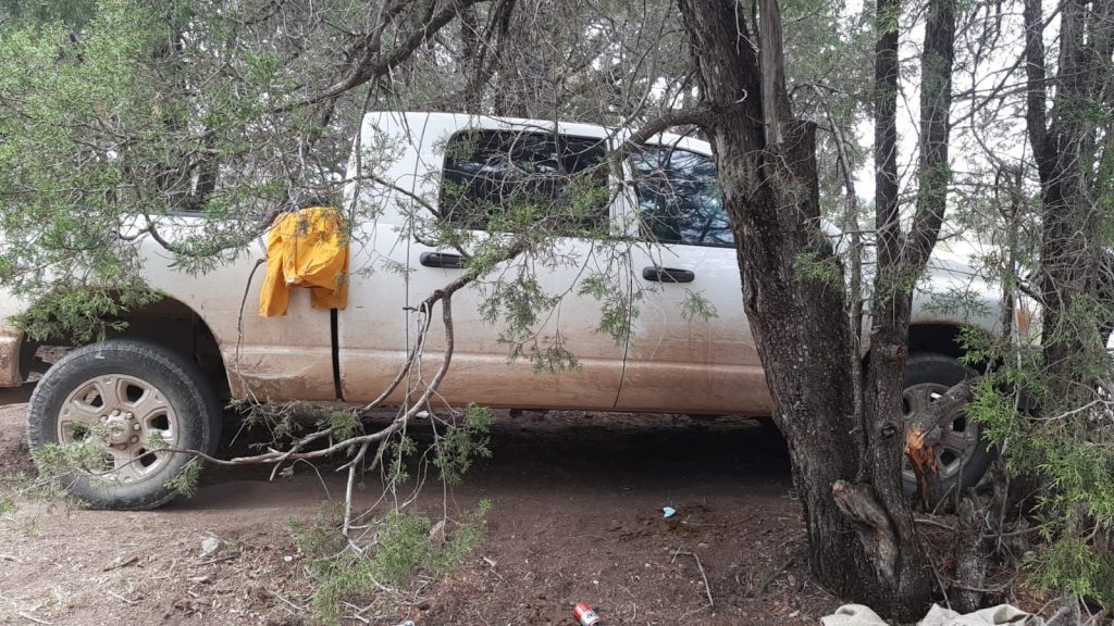 Mando Único de Cuauhtémoc y la SSPE destruyen campamento criminal y recuperan vehículo en Carichí