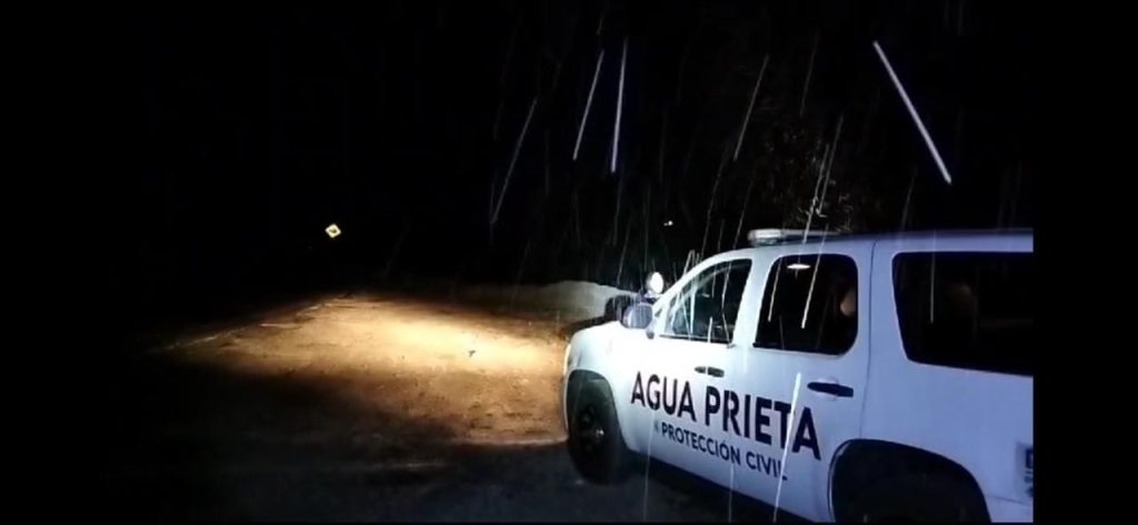 Cierran tramo carretero de Janos a Agua Prieta por nevada: CEPC