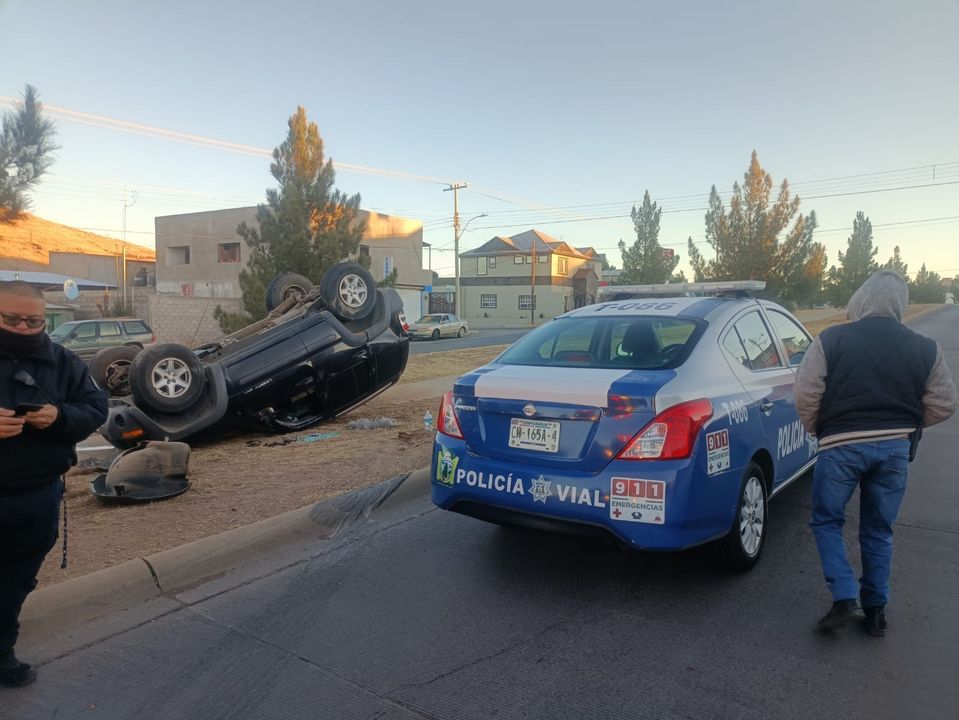 Reportan volcadura en el Jorge Castillo Cabrera