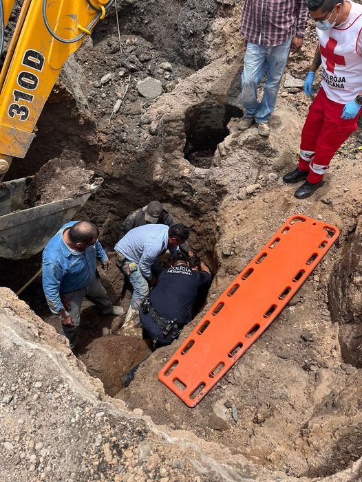 Alud de tierra cae sobre dos trabajadores en Rubio