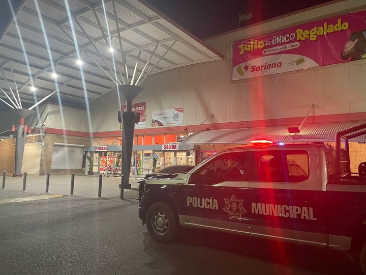 Ladrón es detenido tras robar bolso a mujer en Soriana