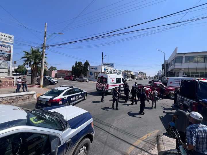 Muere motociclista tras ser embestido por pick up  en la 18 y Allende