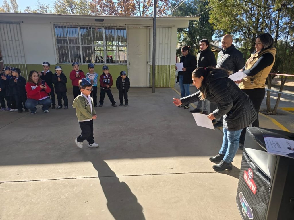 Niños del jardín de niños “Hellen Keller” reciben plática de educación vial, en Cuauhtémoc