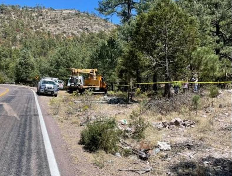 Hombre pierde la vida tras volcar en el tramo Creel a Bocoyna