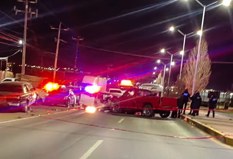 Choque frontal en la vialidad Morelos deja un fallecido y un lesionado