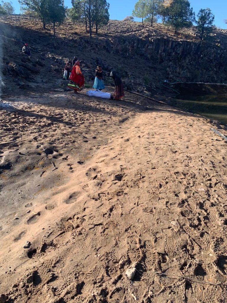 Niño de 9 años muere ahogado en presa de Carichí