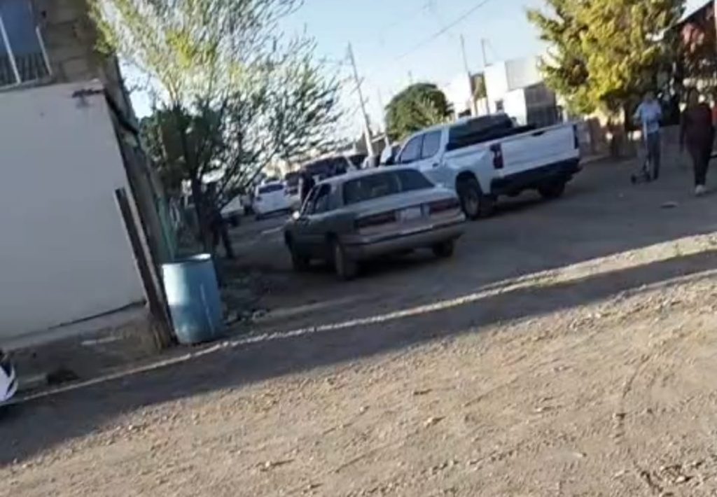 Iban a ejecutar orden de aprehensión, los recibieron a balazos en la Tierra Nueva