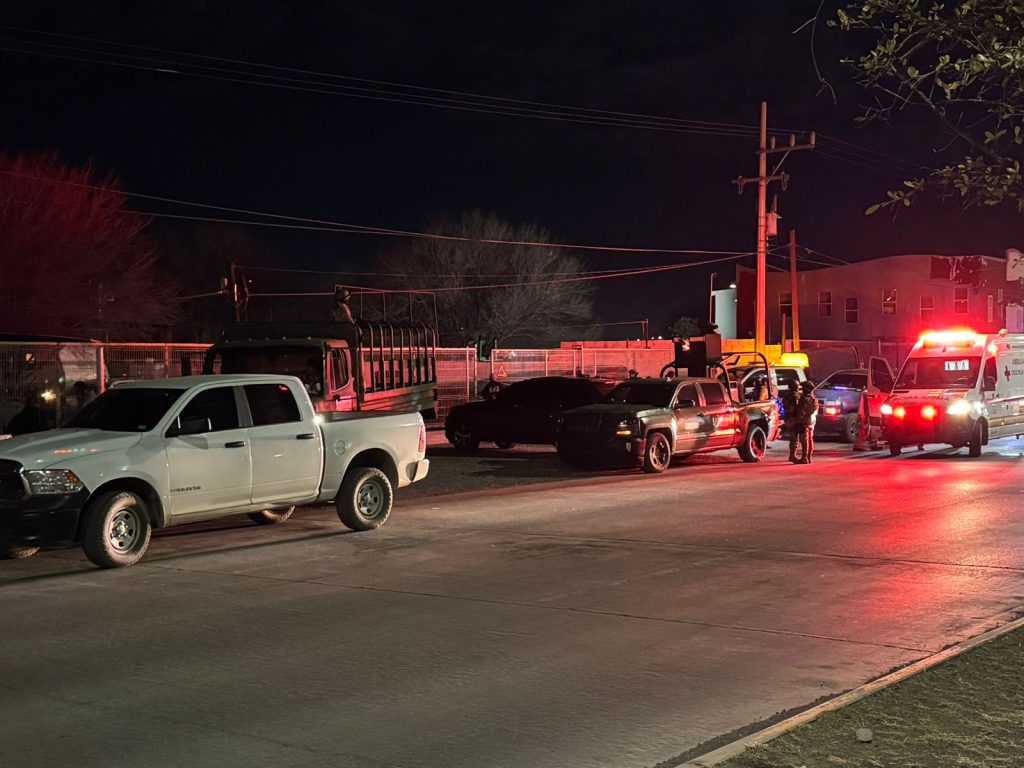 Dos hombres sin vida y un lesionado dejó el ataque armado en lote de autos del Fernando Baeza