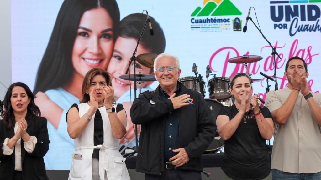 Gobierno Municipal de Cuauhtémoc celebra a 4500 mamás